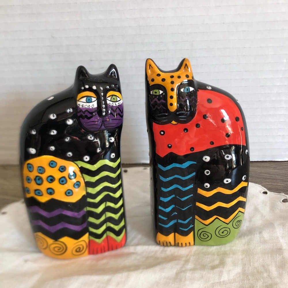 Vtg Colourful Cats Salt and Pepper Shakers